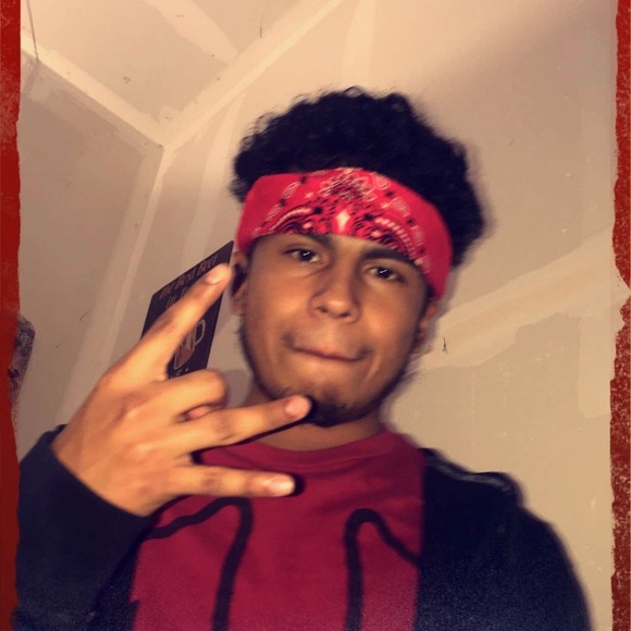 Meet your Posher, Alex - Picture 1 of 1